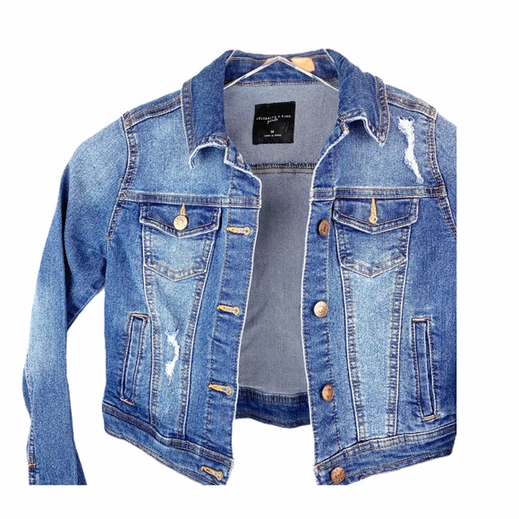 CELEBRITY PINK Distressed Denim Cropped Jacket Med - Picture 2 of 5